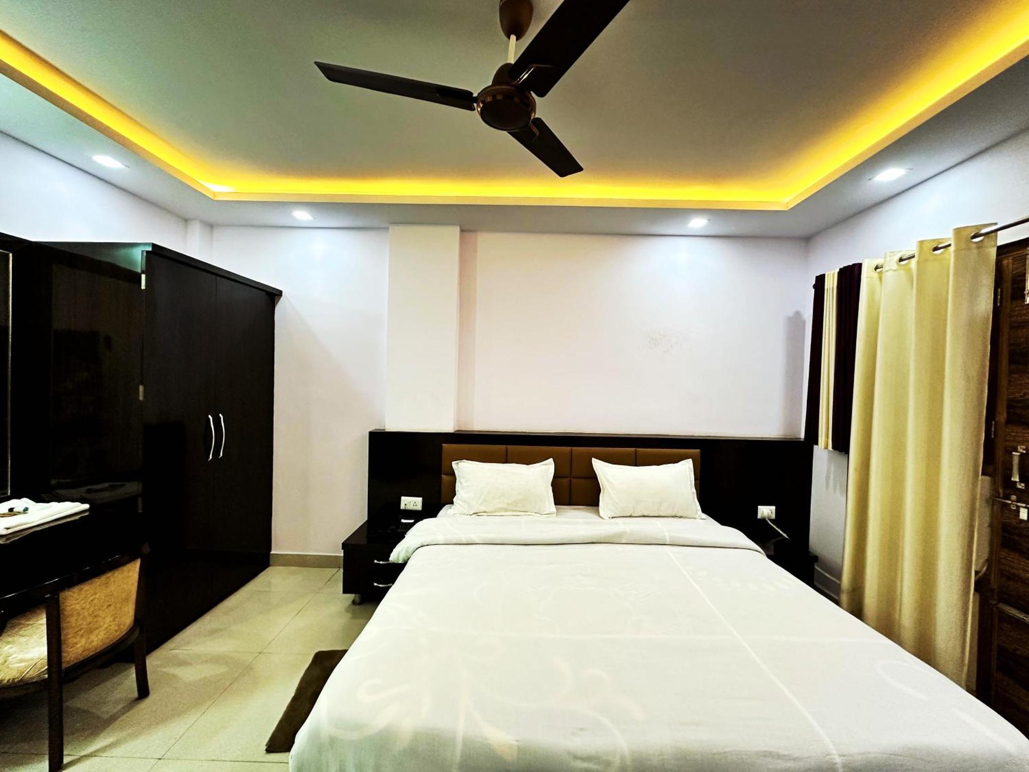 Hotel Pink Paradise Gorakhpur Luaran gambar